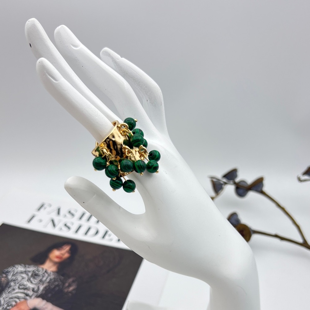 Elegant Green Beaded Gold Ring